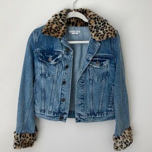 REFORMATION — XS— STATEMENT JEAN JACKET WITH FAUX LEOPARD PRINT COLLAR & SLEEVES